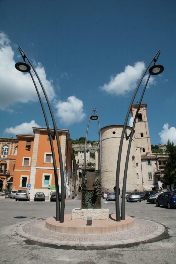 Il Cavallino Fossombrone Εξωτερικό φωτογραφία
