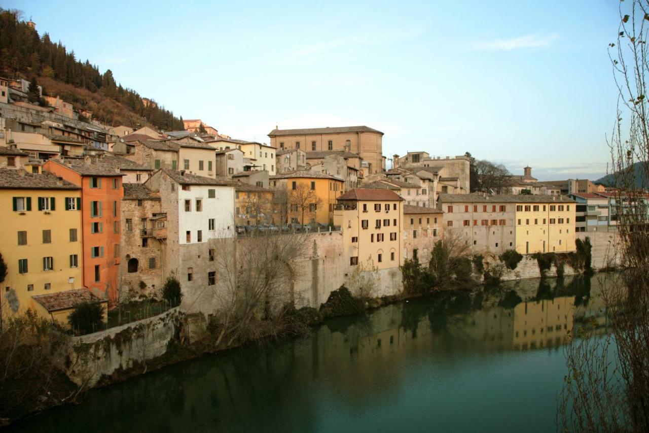 Il Cavallino Fossombrone Εξωτερικό φωτογραφία