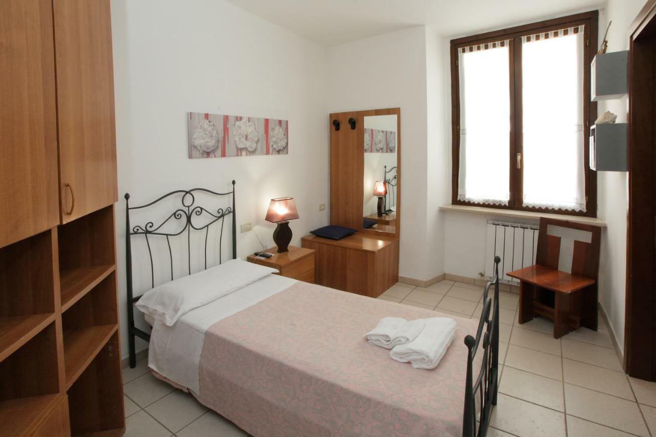 Il Cavallino Fossombrone Εξωτερικό φωτογραφία